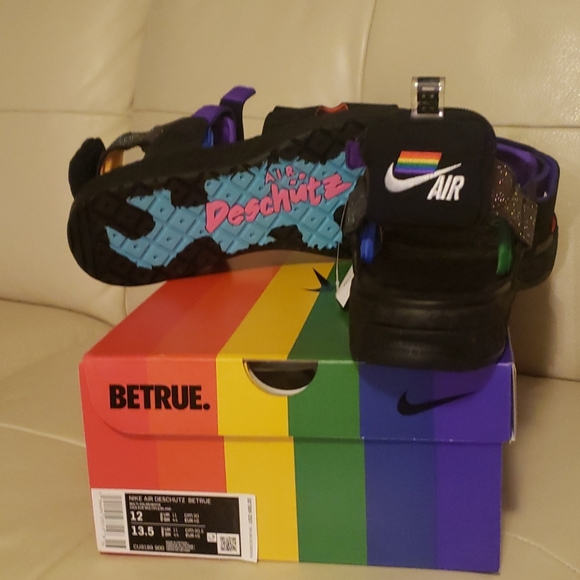 Shoes - Picture 1 of 5